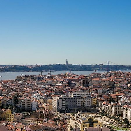 Happy Stay Lisbon - Suite With A View, Private Terrace & Ac Bagian luar foto