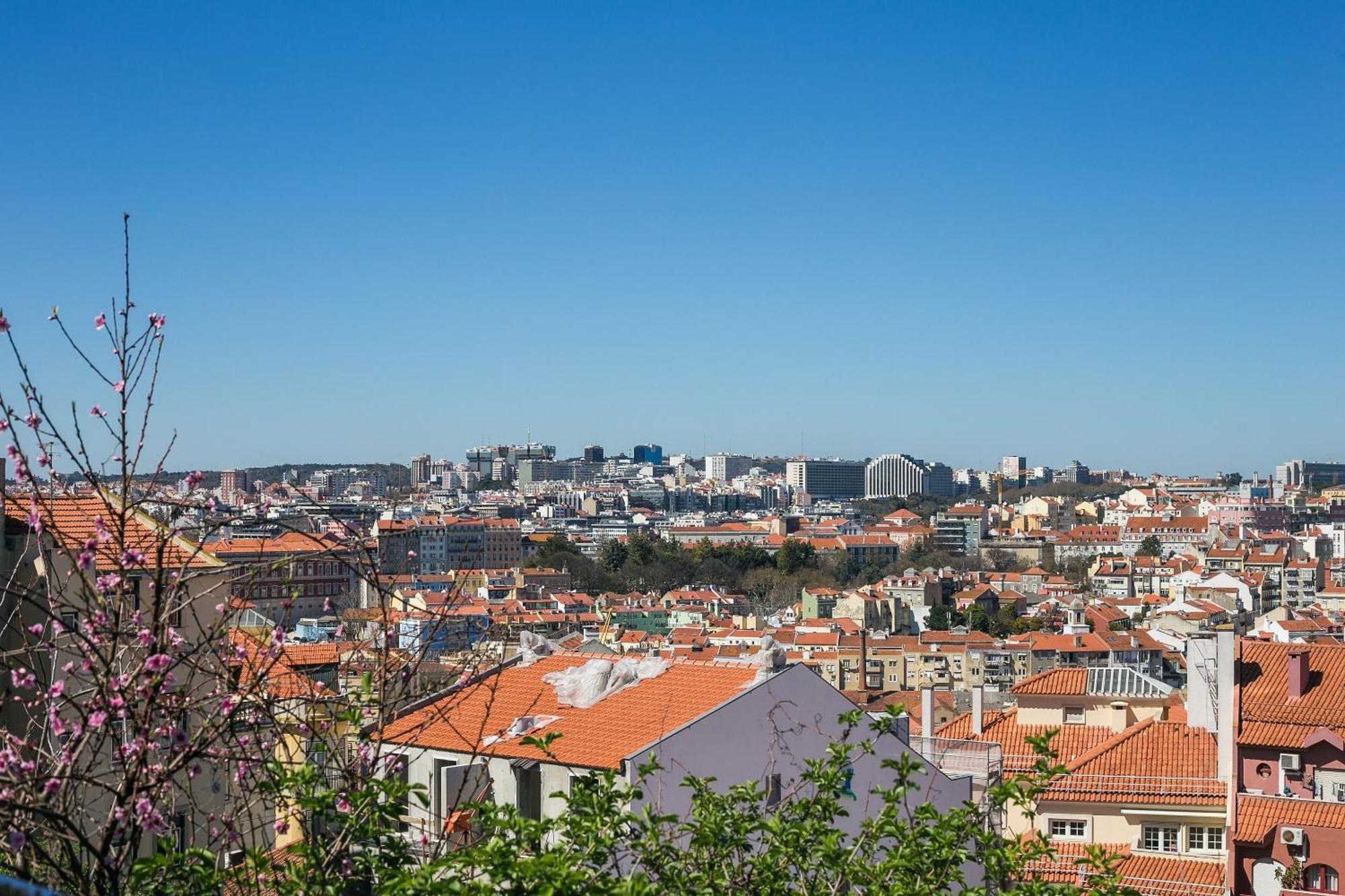 Happy Stay Lisbon - Suite With A View, Private Terrace & Ac Bagian luar foto