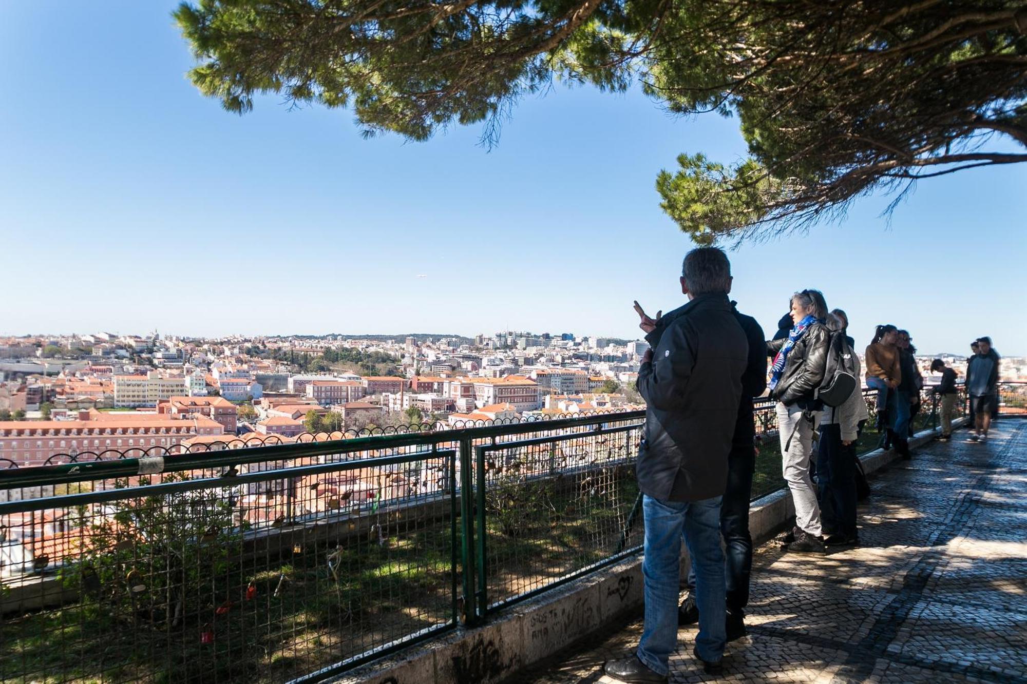 Happy Stay Lisbon - Suite With A View, Private Terrace & Ac Bagian luar foto